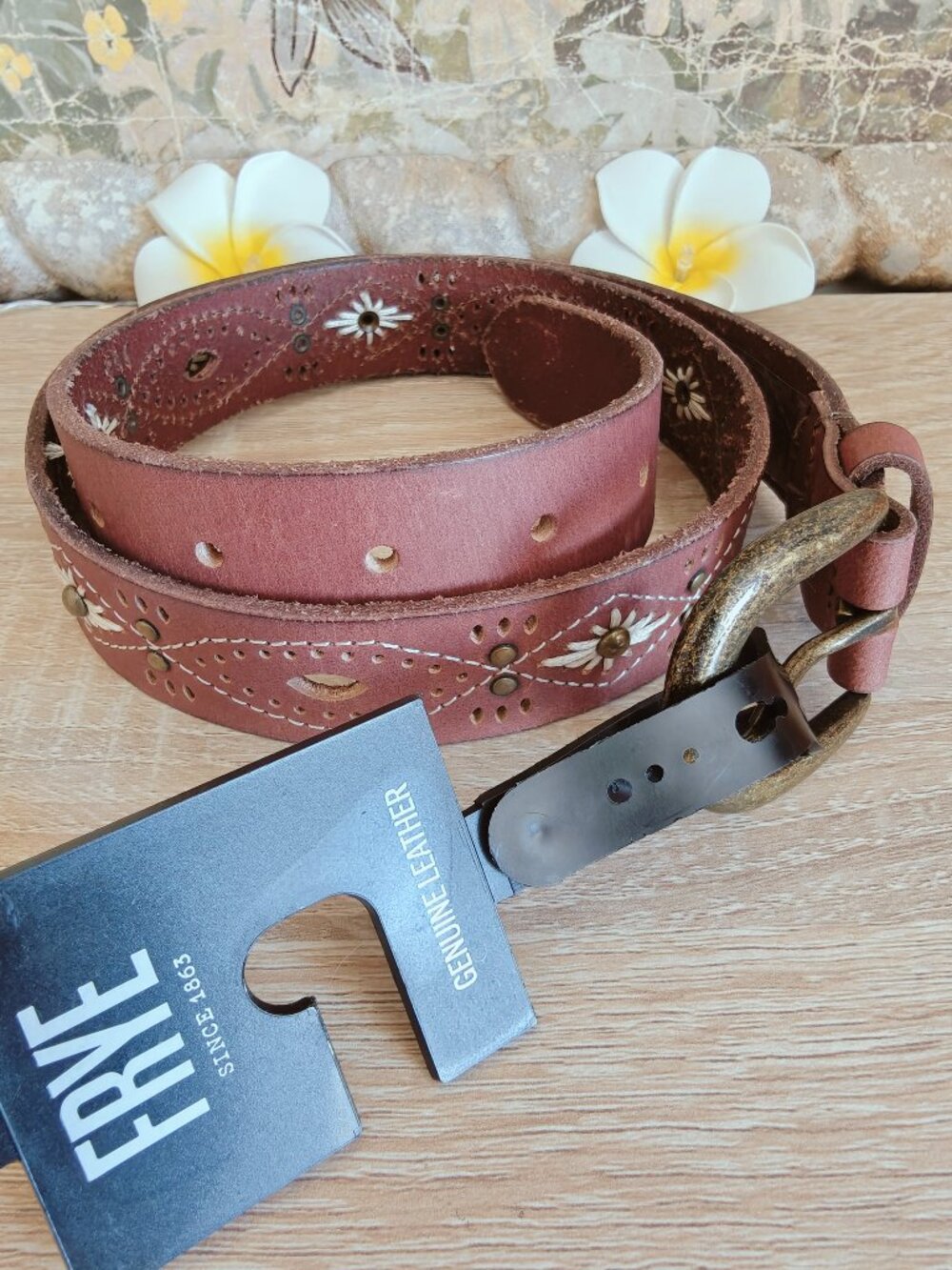 Frye Embroidered Perforated Rivet Leather Western Belt Brown S NWT